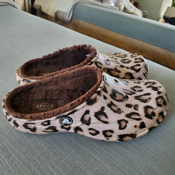 leopard fleece crocs